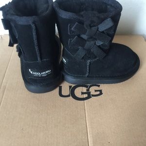 Koolaburra by UGG Unisex-Child Koola Short Boot